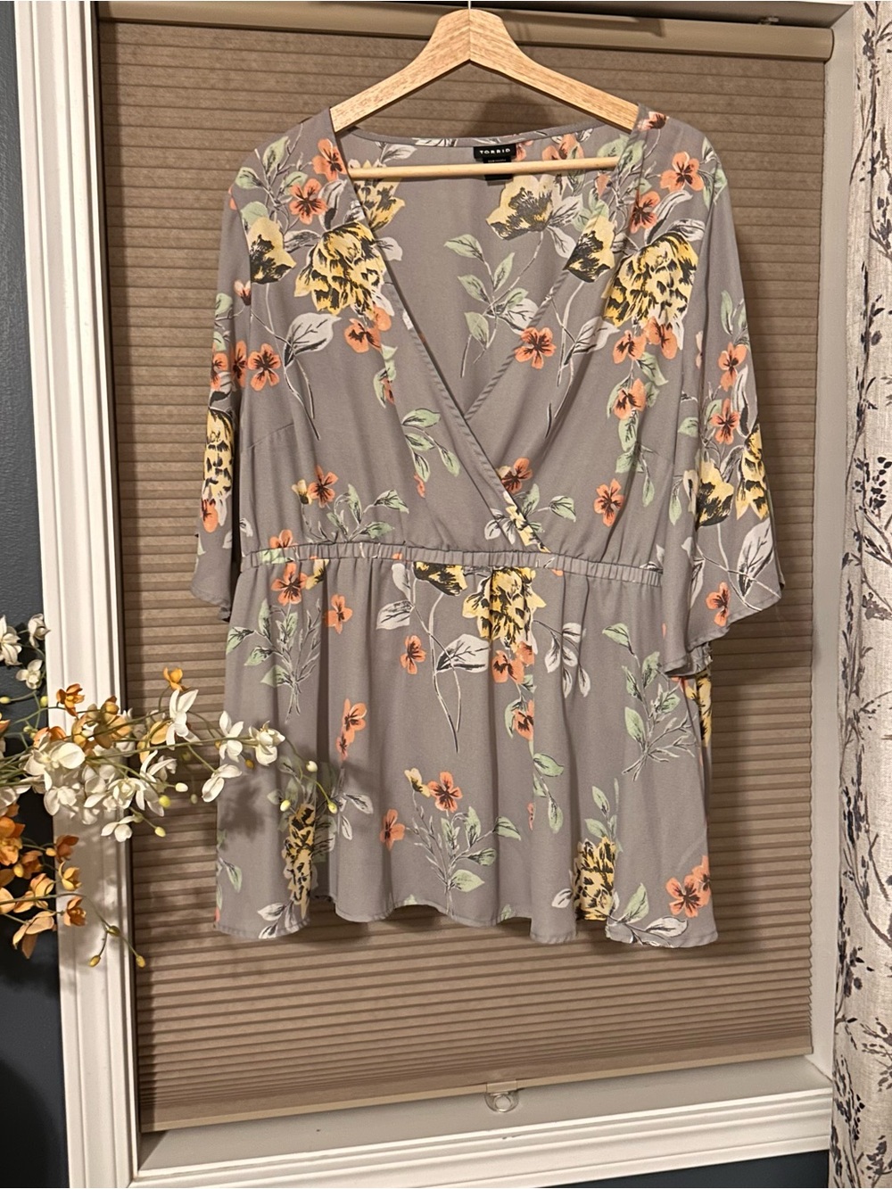 Torrid Taupe Floral Wrap Peplum Top with Yellow & Coral Blooms
